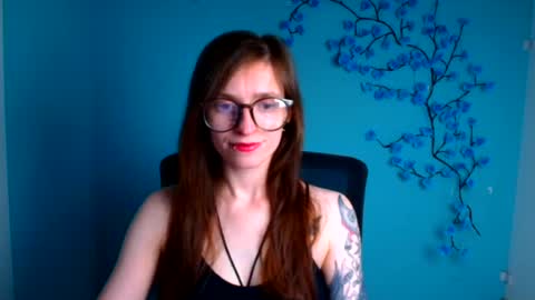 Snapshot of ivynoir_ chatting on 8, 7, 2026 Ivy online show from 8, 7, 2026
