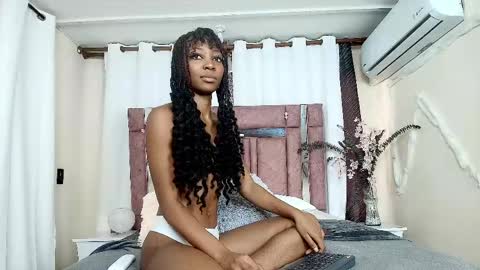 Snapshot of ivyrose_01 chatting on 12, 5, 2026 ivyrose_01 online show from 12, 5, 2026
