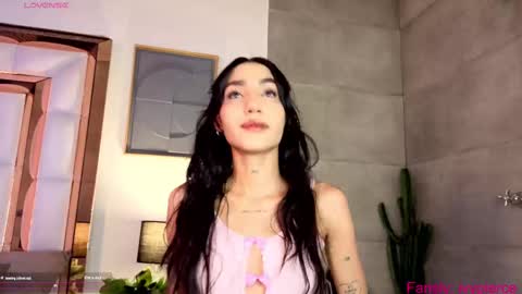 Ivy Pierce  online show from 24, 9, 2025