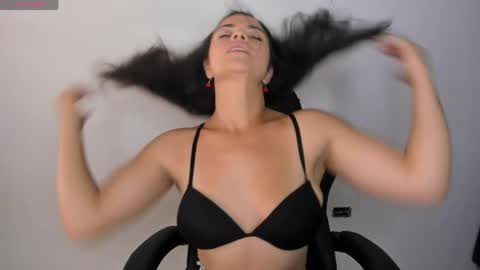 Snapshot of ivyy_scott chatting on 26, 5, 2026 Ivvy online show from 26, 5, 2026