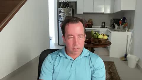 chat with me to find out online show from 23, 9, 2025