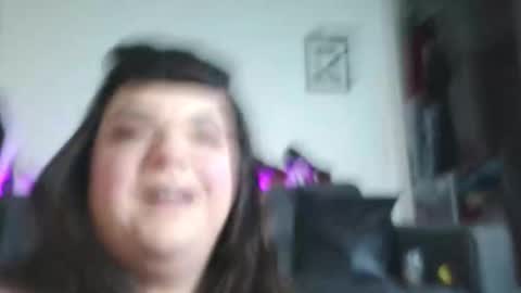 Gwen LaCourt online show from 10, 11, 2025