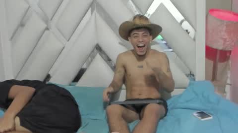 Snapshot of izaak_taylor7 chatting on 17, 12, 2024 izaack online show from 17, 12, 2024