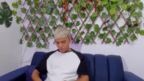 Snapshot of izaak_taylor7 chatting on 26, 12, 2024 izaack online show from 26, 12, 2024