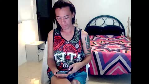 Snapshot of izaruz_cam chatting on 28, 2, 2025 LANzy online show from 28, 2, 2025