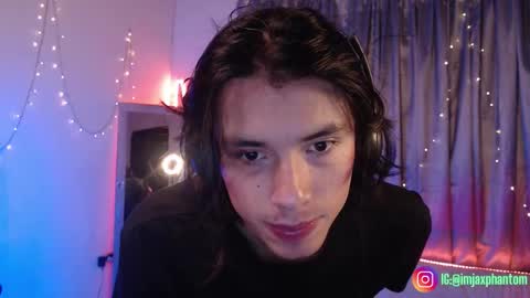Hey im Jaxxxon check my info     online show from 16, 10, 2025