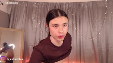 Hey im Jaxxxon check my info     online show from 7, 6, 2026