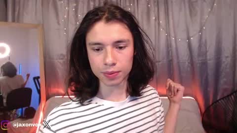 Hey im Jaxxxon check my info     online show from 16, 6, 2026