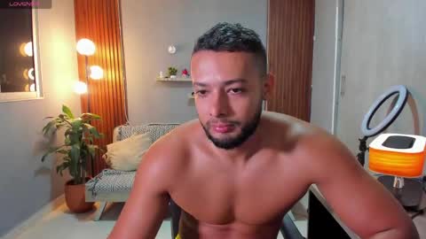 Calix  Independient model Insta and twt Calixsnake online show from 22, 4, 2026