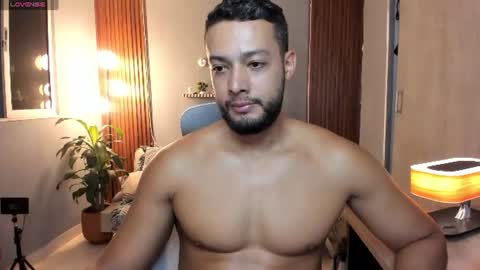 Snapshot of j_calix chatting on 15, 7, 2026 Calix Independient model Insta and twt Calixsnake online show from 15, 7, 2026
