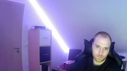 Snapshot of j_german783377 chatting on 6, 2, 2025 here4y online show from 6, 2, 2025