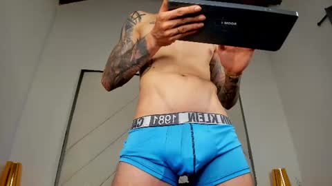 Snapshot of j_king__ chatting on 18, 6, 2026 J King online show from 18, 6, 2026