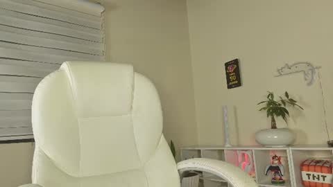 Snapshot of j_king__ chatting on 9, 7, 2026 J King online show from 9, 7, 2026