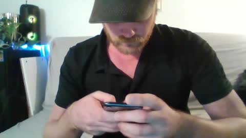 Snapshot of j_tree88 chatting on 10, 12, 2024 TR88 online show from 10, 12, 2024