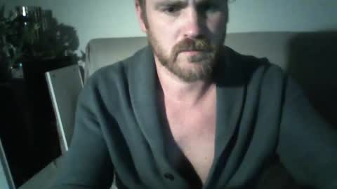 Snapshot of j_tree88 chatting on 10, 12, 2024 TR88 online show from 10, 12, 2024
