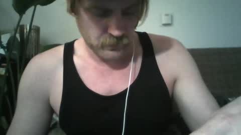 Snapshot of j_tree88 chatting on 11, 2, 2025 TR88 online show from 11, 2, 2025