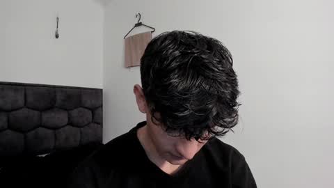 Noah online show from 4, 1, 2025