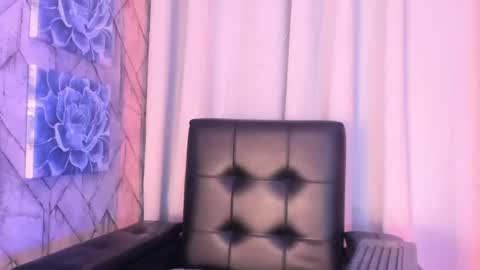 Jade West online show from 16, 7, 2026