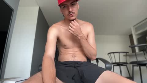 INDEPENDENT MODEL online show from 1, 11, 2025