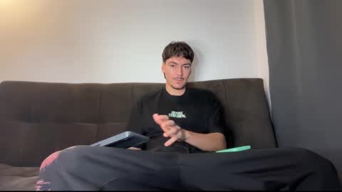 INDEPENDENT MODEL online show from 14, 1, 2026