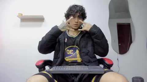 Snapshot of jackestaylor chatting on 19, 10, 2025 Jackes Taylor online show from 19, 10, 2025