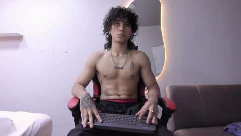 Snapshot of jackestaylor chatting on 5, 2, 2026 Jackes Taylor online show from 5, 2, 2026