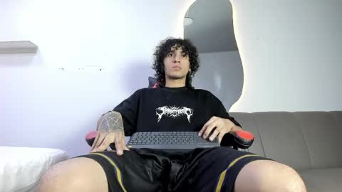 Snapshot of jackestaylor chatting on 2, 4, 2026 Jackes Taylor online show from 2, 4, 2026