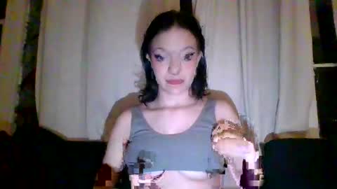 Snapshot of jackievilleof chatting on 21, 2, 2025 sophi scott online show from 21, 2, 2025