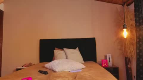 Snapshot of jackiie_ chatting on 19, 6, 2026 jackiie_ online show from 19, 6, 2026