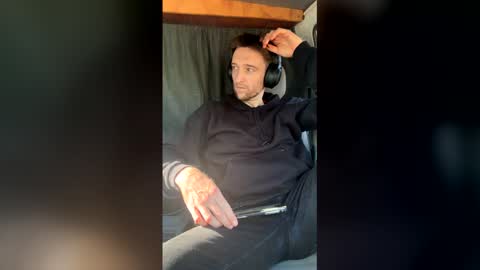 jacksonbutts online show from 20, 5, 2026