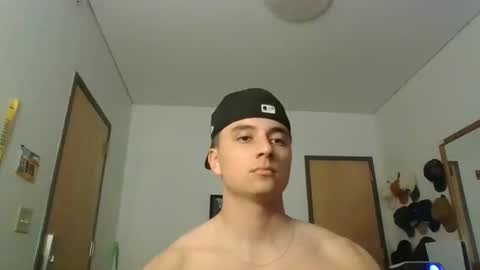 ImZacharyTyler online show from 22, 5, 2026