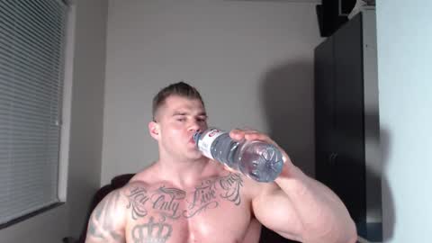 Snapshot of jackyhuge chatting on 9, 12, 2024 Jacky online show from 9, 12, 2024