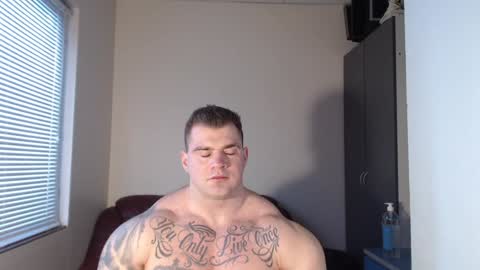 Snapshot of jackyhuge chatting on 5, 1, 2025 Jacky online show from 5, 1, 2025