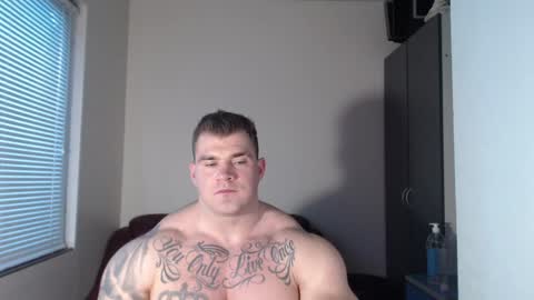 Snapshot of jackyhuge chatting on 5, 1, 2025 Jacky online show from 5, 1, 2025