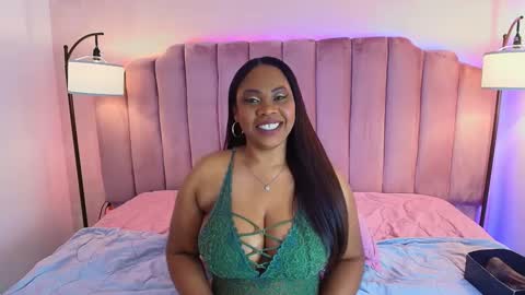 Snapshot of jackynorriss chatting on 20, 1, 2025 Jacky Norriss online show from 20, 1, 2025
