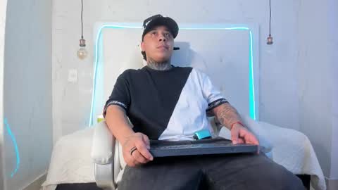 TJ online show from 30, 11, 2025