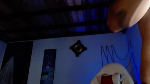 Michael Caicedo online show from 7, 3, 2025