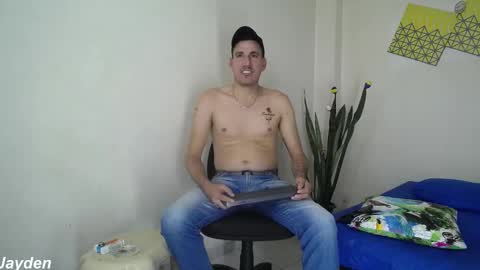 Snapshot of jacobandjayydenn chatting on 16, 9, 2025 Jacob And Jayden online show from 16, 9, 2025