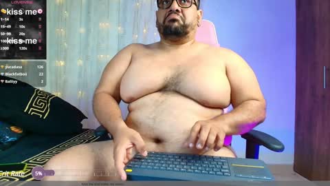 Snapshot of jacoob_woods chatting on 8, 2, 2025 daddy sir master bear online show from 8, 2, 2025