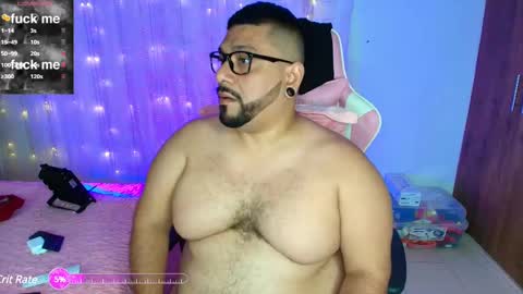 Snapshot of jacoob_woods chatting on 23, 2, 2025 daddy sir master bear online show from 23, 2, 2025