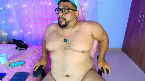 Snapshot of jacoob_woods chatting on 1, 3, 2025 daddy sir master bear online show from 1, 3, 2025