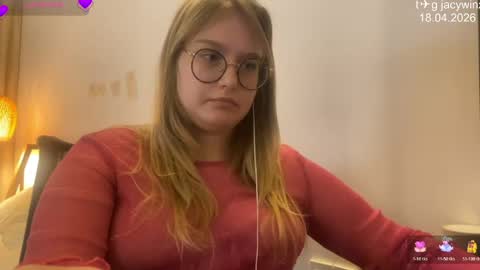 Snapshot of jacywinslat chatting on 18, 4, 2026 jacywinslat online show from 18, 4, 2026