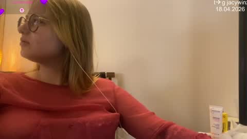 Snapshot of jacywinslat chatting on 18, 4, 2026 jacywinslat online show from 18, 4, 2026