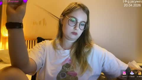 Snapshot of jacywinslat chatting on 20, 4, 2026 jacywinslat online show from 20, 4, 2026