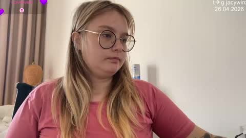 Snapshot of jacywinslat chatting on 26, 4, 2026 jacywinslat online show from 26, 4, 2026