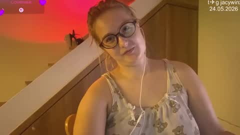 Snapshot of jacywinslat chatting on 24, 5, 2026 jacywinslat online show from 24, 5, 2026