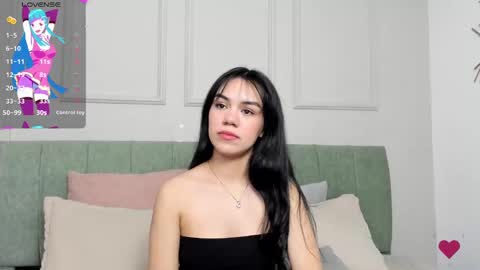 Snapshot of jade__cute chatting on 12, 9, 2025 jade online show from 12, 9, 2025