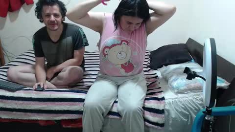 Snapshot of jade_noah_ chatting on 8, 10, 2025 jade y noah online show from 8, 10, 2025