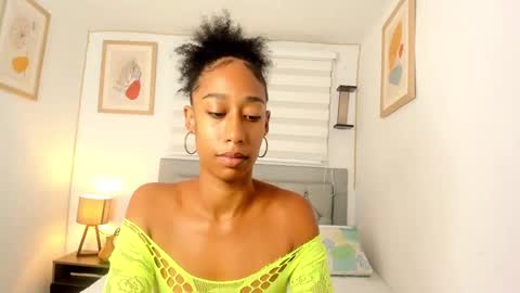 Snapshot of jade_obi chatting on 14, 12, 2024 Jade smile online show from 14, 12, 2024