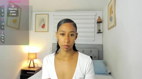 Snapshot of jade_obi chatting on 10, 2, 2025 Jade smile online show from 10, 2, 2025